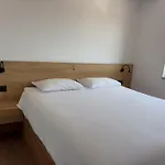 Family With Breathtaking Sea & Island Views Apartment *