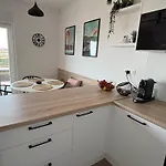 Family With Breathtaking Sea & Island Views Apartment *