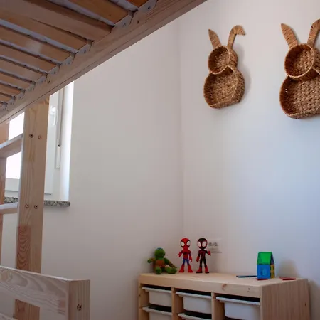 Family With Breathtaking Sea & Island Views *