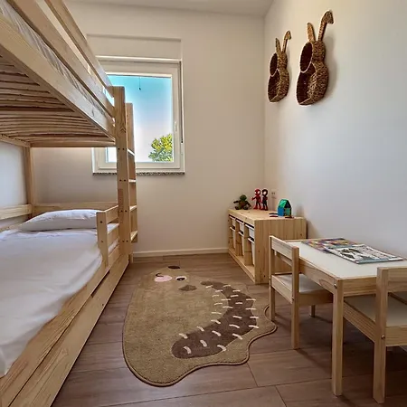 Family With Breathtaking Sea & Island Views *