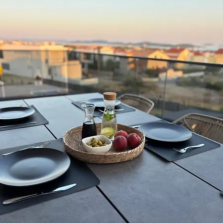 Family With Breathtaking Sea & Island Views *