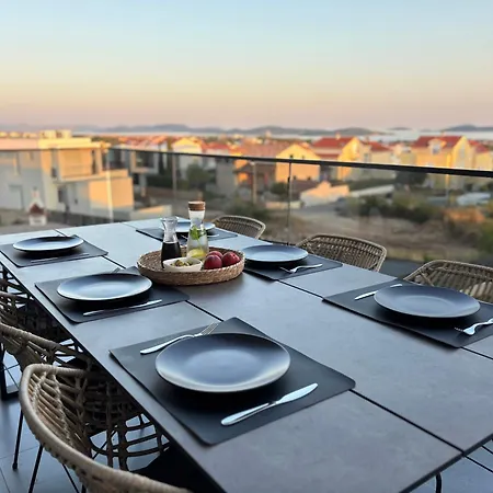 Family With Breathtaking Sea & Island Views Appartement Vodice