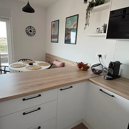 Family With Breathtaking Sea & Island Views Daire *