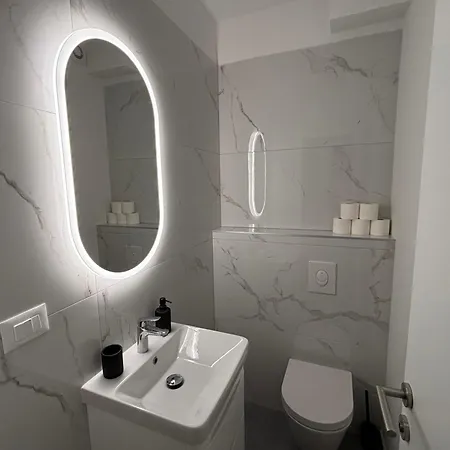 Family With Breathtaking Sea & Island Views *